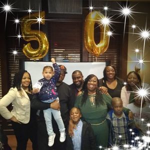 Meet your Posher, Selena